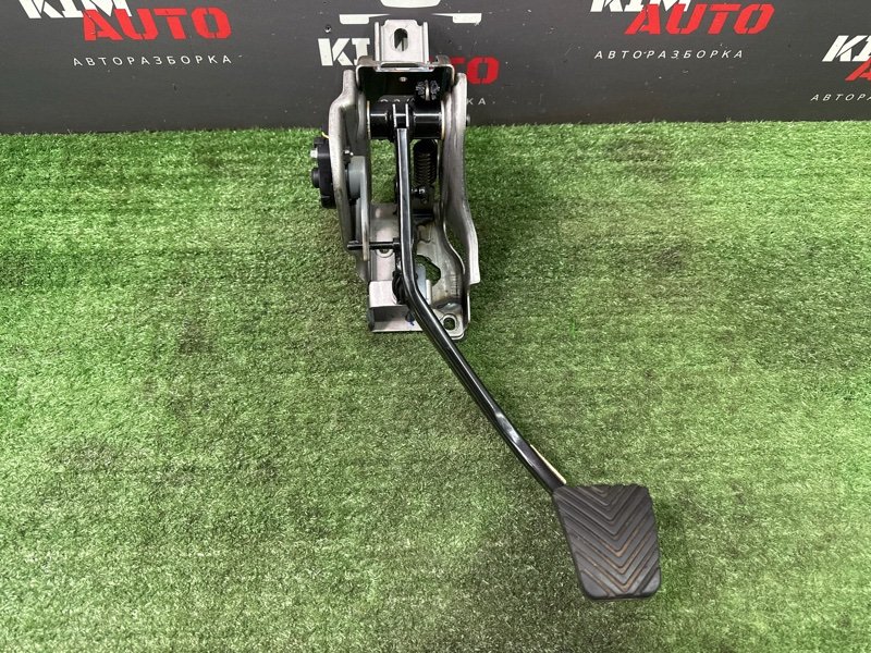 Педаль сцепления Hyundai Solaris 2 2021 HCR