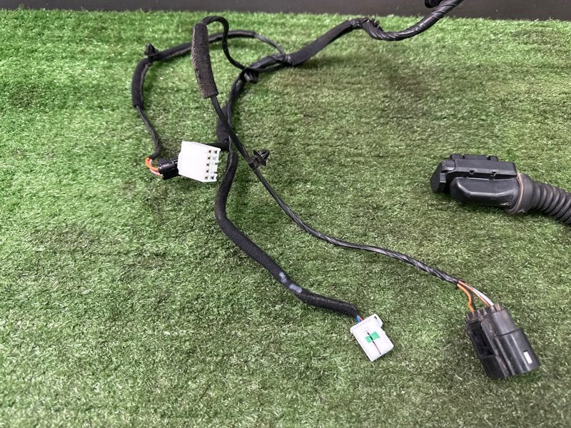 Проводка двери Hyundai Solaris 2 2021 HCR