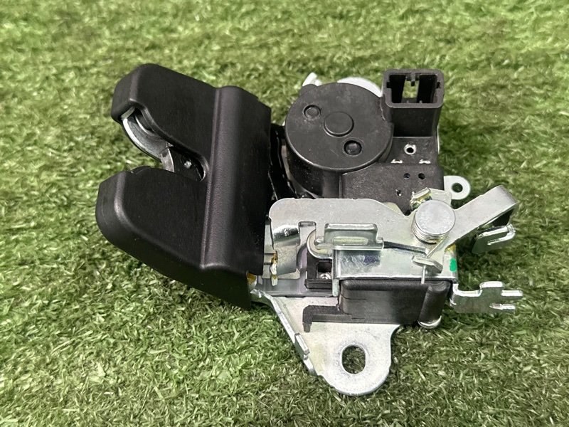 Замок крышки багажника Hyundai Solaris 2 2021 HCR