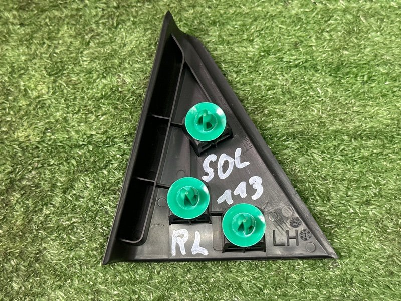 Накладка двери внутренняя Hyundai Solaris 2 2021 HCR