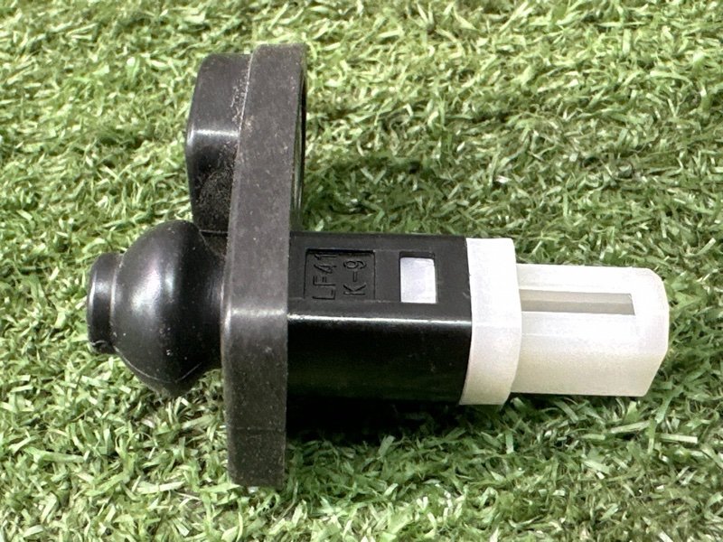 Концевик двери Hyundai Solaris 2 2021 HCR