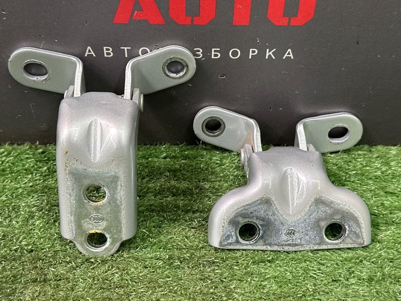 Петли двери Hyundai Solaris 2 2021 HCR