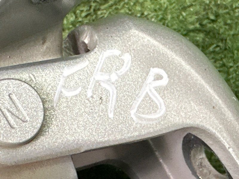 Петли двери Hyundai Solaris 2 2021 HCR