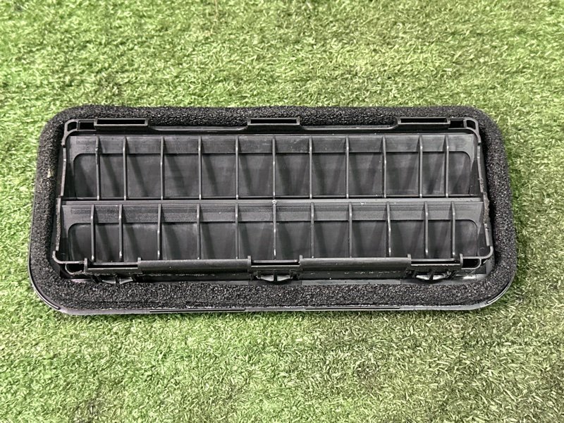 Решетка вентиляционная Hyundai Solaris 2 2021 HCR