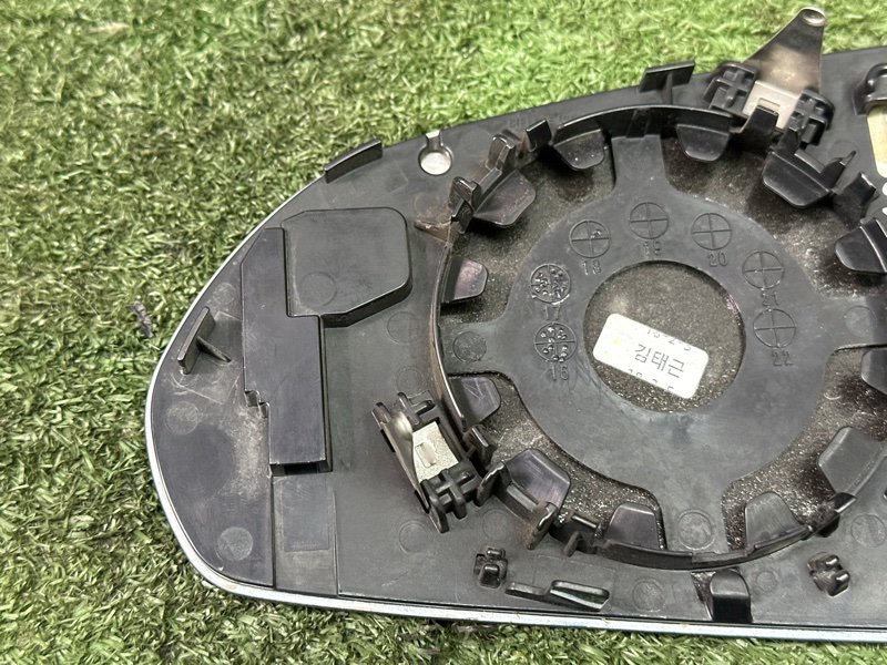 Зеркальный элемент Hyundai Solaris 2 2021 HCR