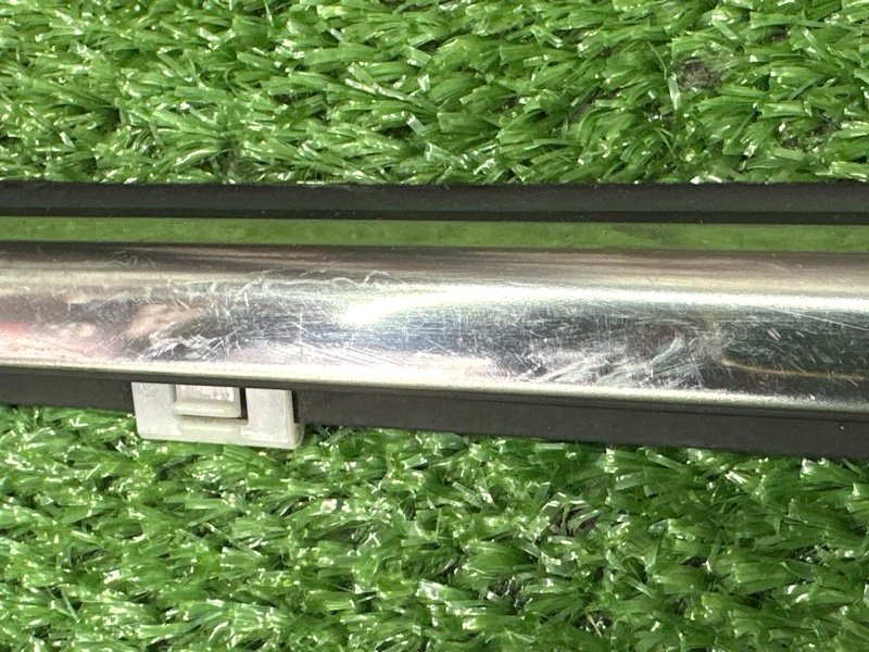 Уплотнитель стекла наружный (Бархотка) Hyundai Solaris 2 2021 HCR