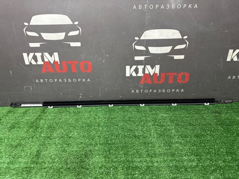 Уплотнитель стекла наружный (Бархотка) Hyundai Solaris 2 2021 HCR