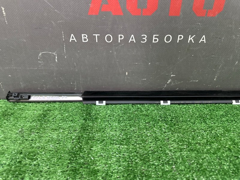 Уплотнитель стекла наружный (Бархотка) Hyundai Solaris 2 2021 HCR