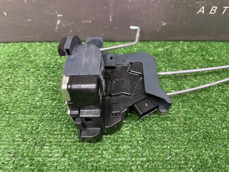 Замок двери Hyundai Solaris 2 2021 HCR