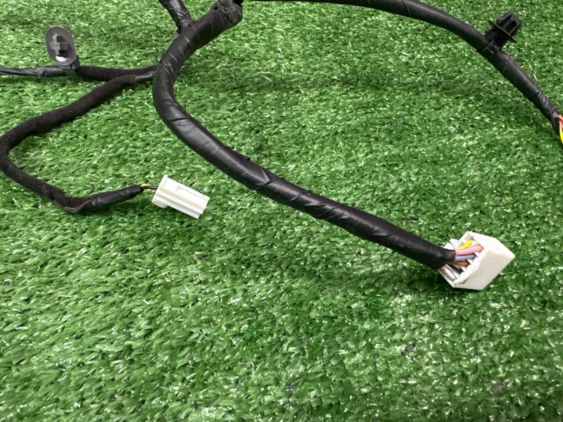 Проводка двери Hyundai Solaris 2 2021 HCR