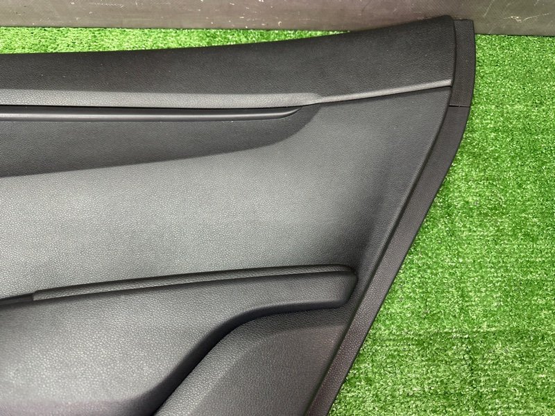 Обшивка двери Kia Rio 4 2019 FB