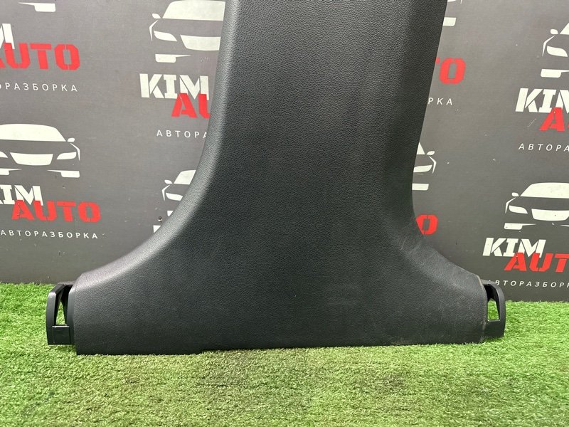 Накладка центральной стойки нижняя Kia Rio 4 2019 FB