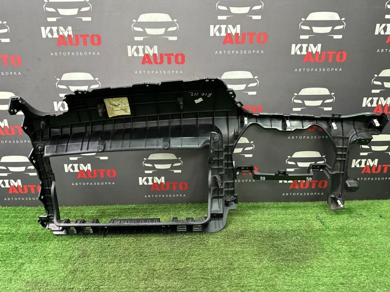 Накладка торпедо Kia Rio 4 2019 FB