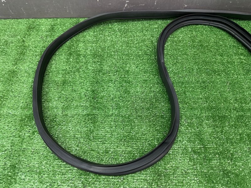 Уплотнитель проема двери Kia Rio 4 2019 FB