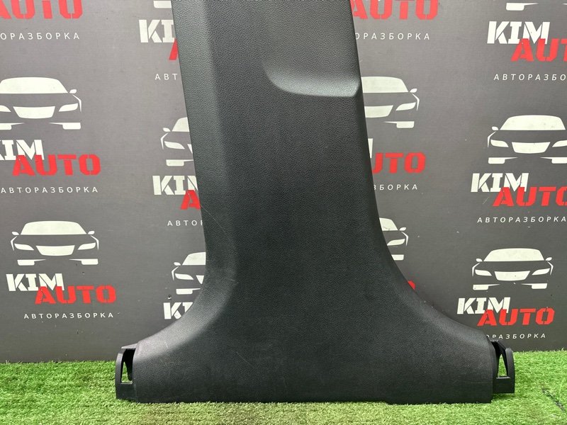 Накладка центральной стойки нижняя Kia Rio 4 2019 FB