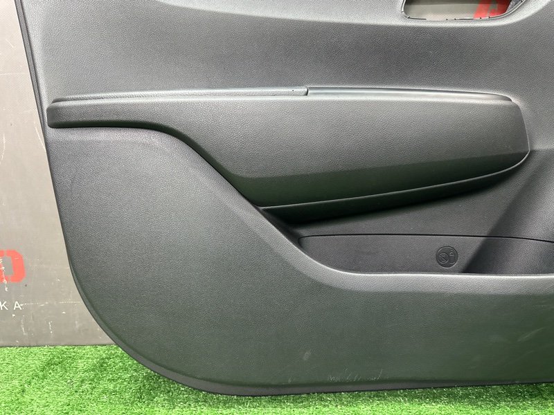 Обшивка двери Kia Rio 4 2019 FB