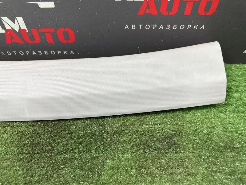 Накладка стойки лобового стекла Kia Rio 4 2019 FB