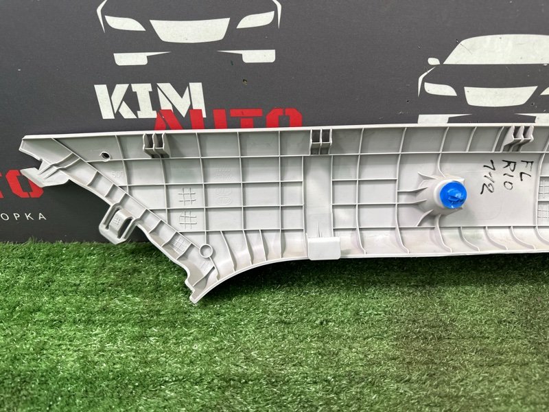 Накладка стойки лобового стекла Kia Rio 4 2019 FB