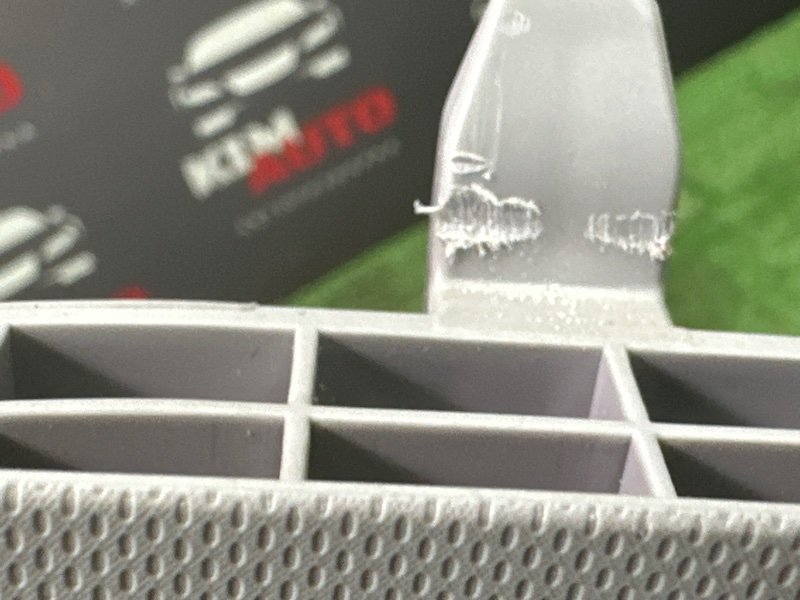 Накладка центральной стойки верхняя Kia Rio 4 2019 FB