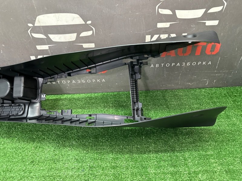 Консоль центральная Kia Rio 4 2019 FB