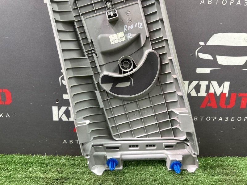 Накладка центральной стойки верхняя Kia Rio 4 2019 FB