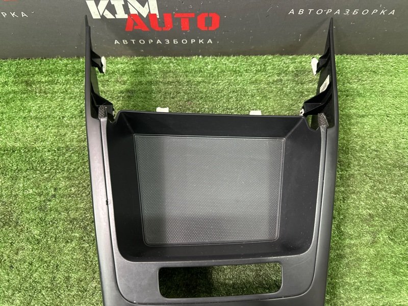 Накладка центральной консоли Kia Rio 4 2019 FB