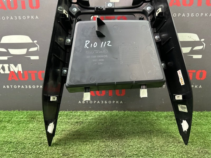 Накладка центральной консоли Kia Rio 4 2019 FB