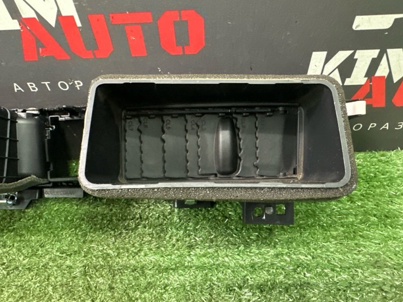 Дефлектор отопителя центральный Kia Rio 4 2019 FB