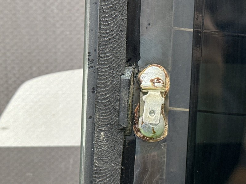 Стекло заднее с обогревом Kia Cerato 2 2010 TD