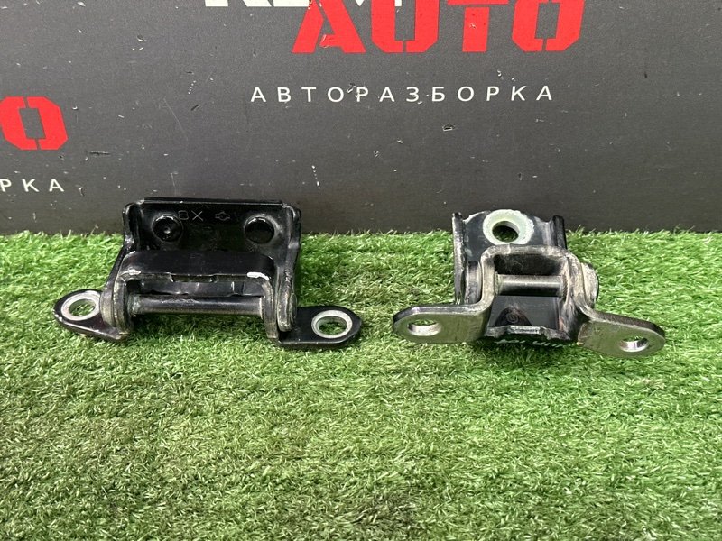 Петли двери Nissan Murano 2008 Z51