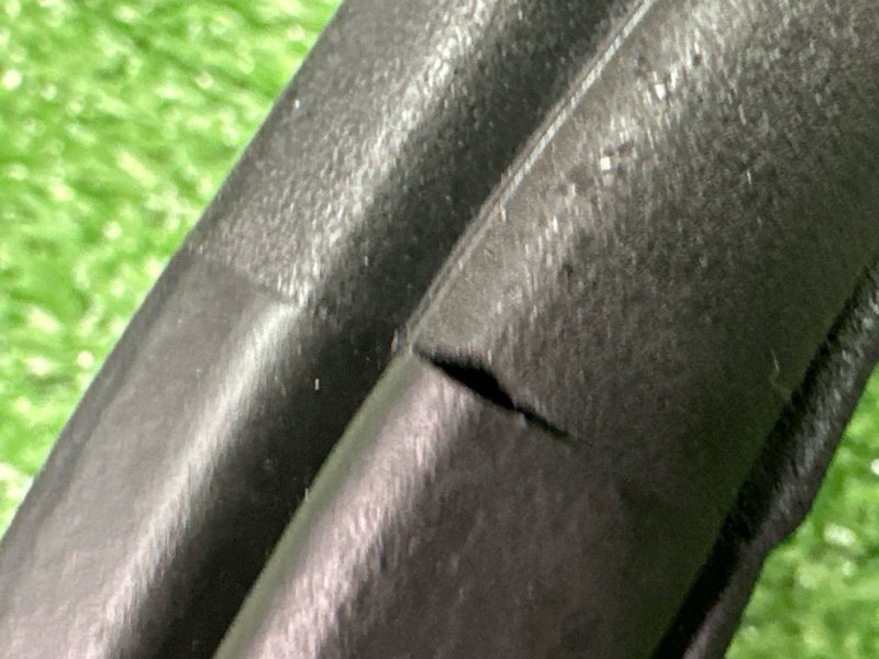 Уплотнитель двери Kia Rio 4 2019 FB