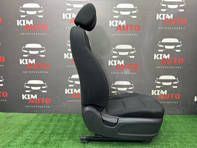 Сиденье переднее Hyundai Elantra 6 2017 AD