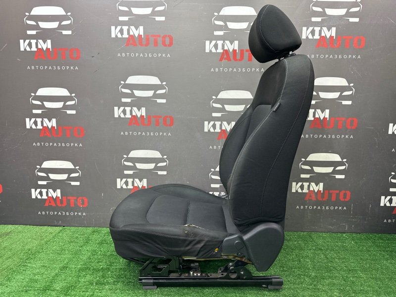 Сиденье переднее Hyundai Elantra 6 2017 AD