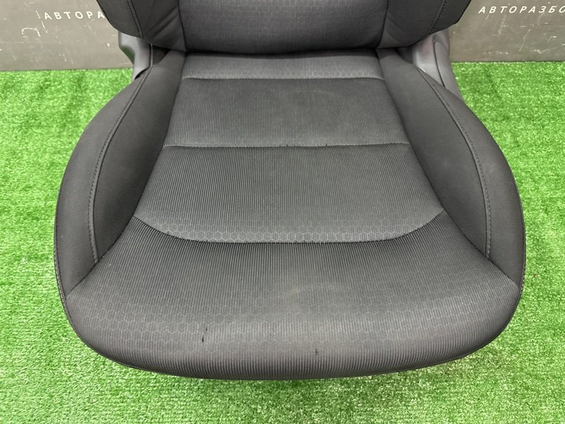 Сиденье переднее Hyundai Elantra 6 2017 AD
