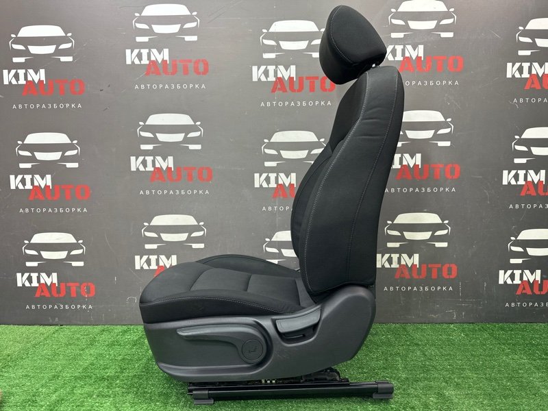 Сиденье переднее Hyundai Elantra 6 2017 AD