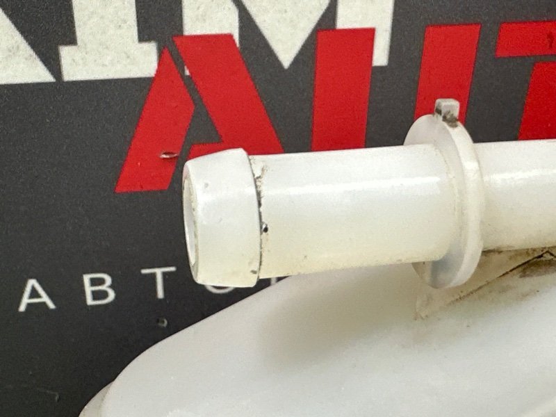 Главный тормозной цилиндр с бочком Nissan Murano 2008 Z51