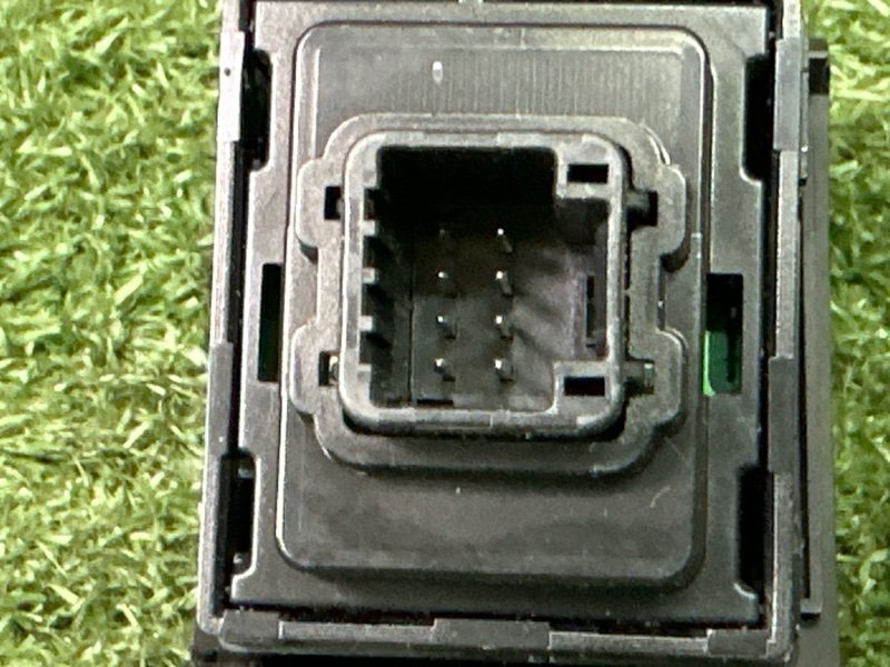 Кнопка аварийной сигнализации (аварийка) Kia Rio 4 2019 FB