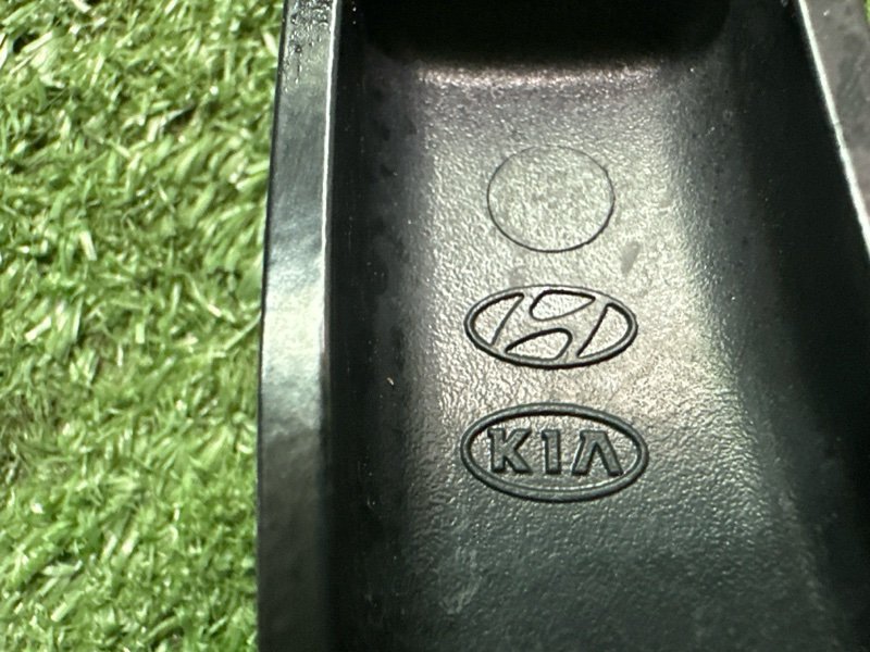 Поводки дворников Kia Rio 4 2019 FB