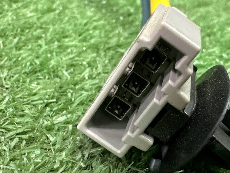 Проводка антенны Kia Rio 4 2019 FB