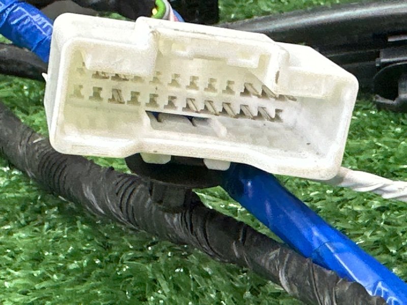 Проводка салона Kia Rio 4 2019 FB