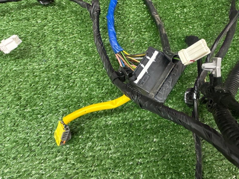 Проводка салона Kia Rio 4 2019 FB