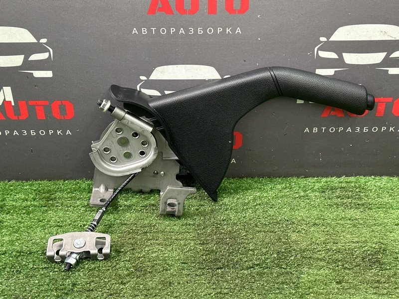 Рычаг стояночного тормоза (ручник) Kia Rio 4 2019 FB