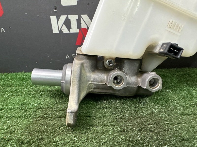 Главный тормозной цилиндр с бочком Kia Rio 4 2019 FB