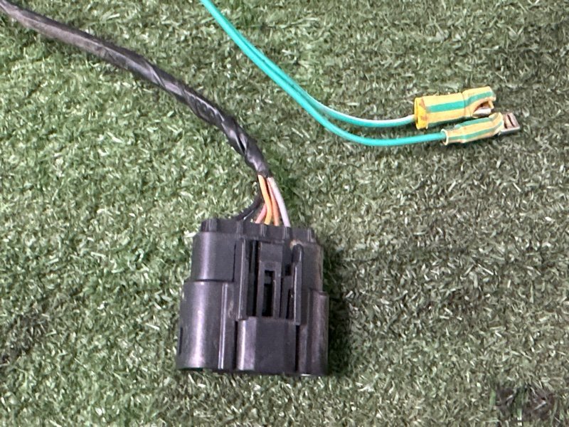 Проводка двери Kia Rio 4 2019 FB