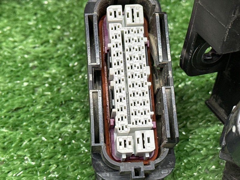 Проводка моторного отсека с блоком предохранителей Kia Rio 4 2019 FB