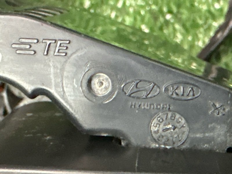 Проводка моторного отсека с блоком предохранителей Kia Rio 4 2019 FB