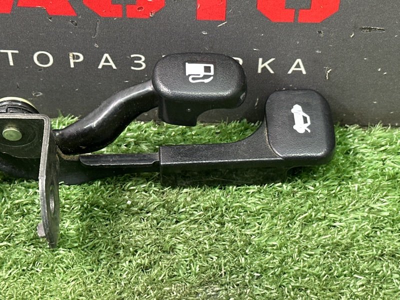 Ручка открывания бензобака и багажника Kia Rio 4 2019 FB