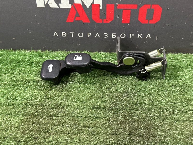 Ручка открывания бензобака и багажника Kia Rio 4 2019 FB