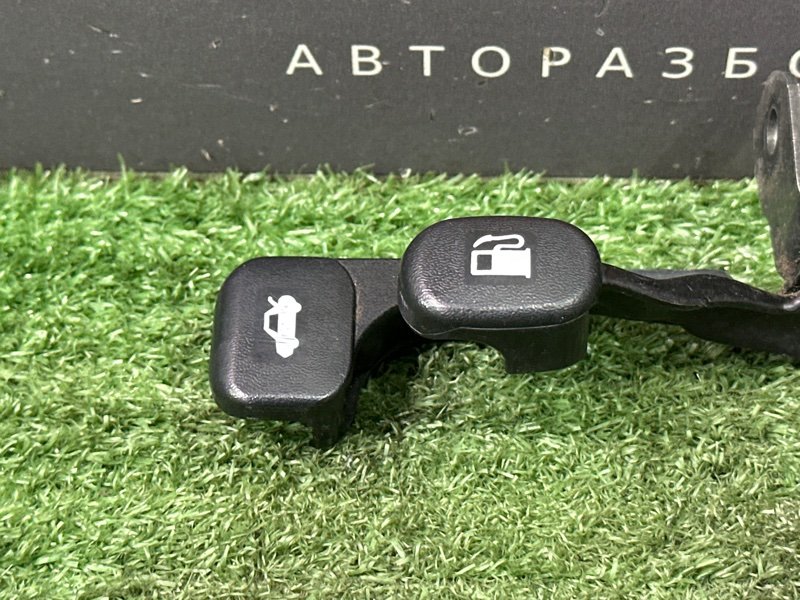 Ручка открывания бензобака и багажника Kia Rio 4 2019 FB