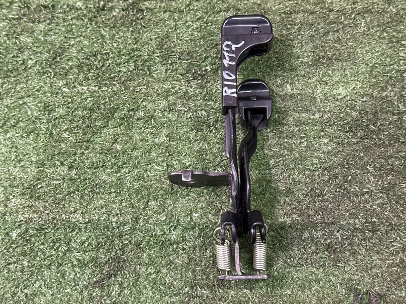 Ручка открывания бензобака и багажника Kia Rio 4 2019 FB